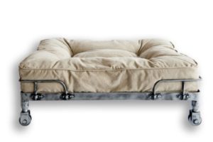 Lit design pour chien modèle wheely, collection Lord Lou