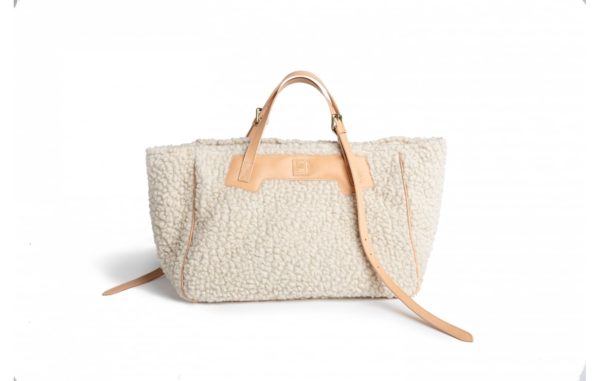 margaret sac de voyage , transport design et luxe pour chien duepuntotto
